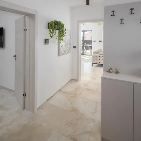 Luxurious Home In Pula *