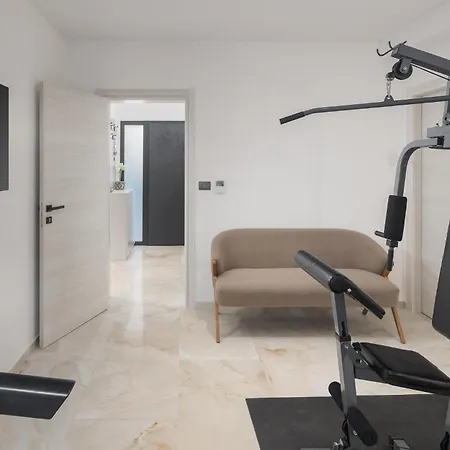 Luxurious Home In Pula Pula