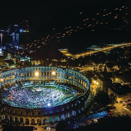 Amazing In With Wifi *