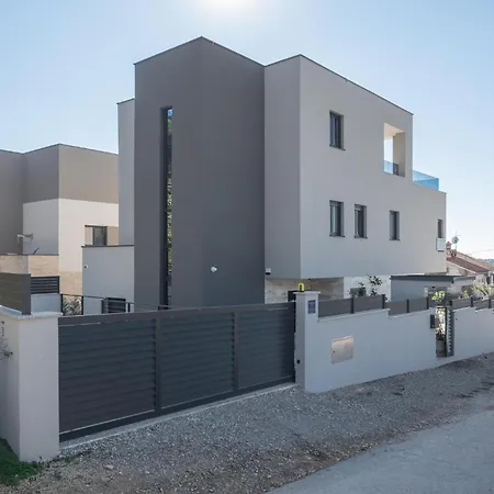 Holiday home Amazing In With Wifi