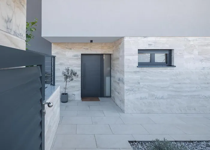 Amazing In With Wifi Pula