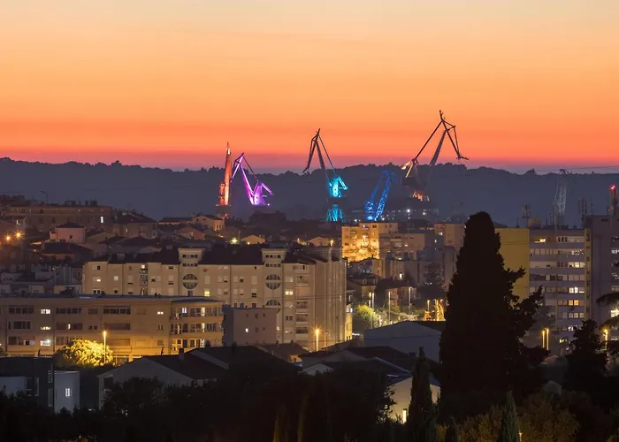 Amazing In With Wifi Holiday home