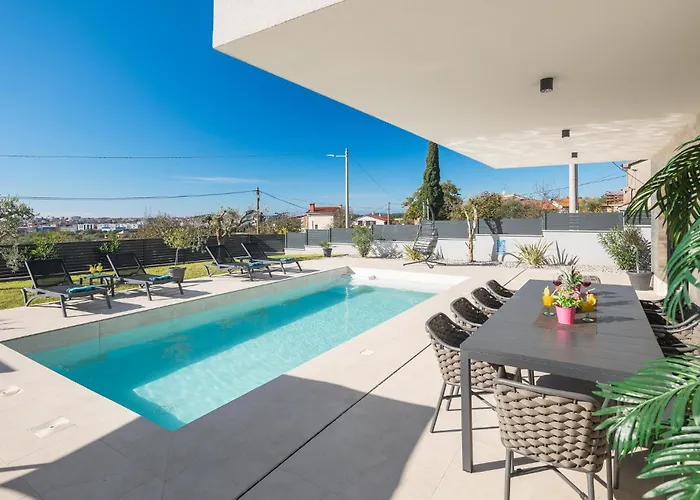 Holiday home Amazing In With Wifi *